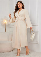 Pluskoon beige mekko – kuva 3