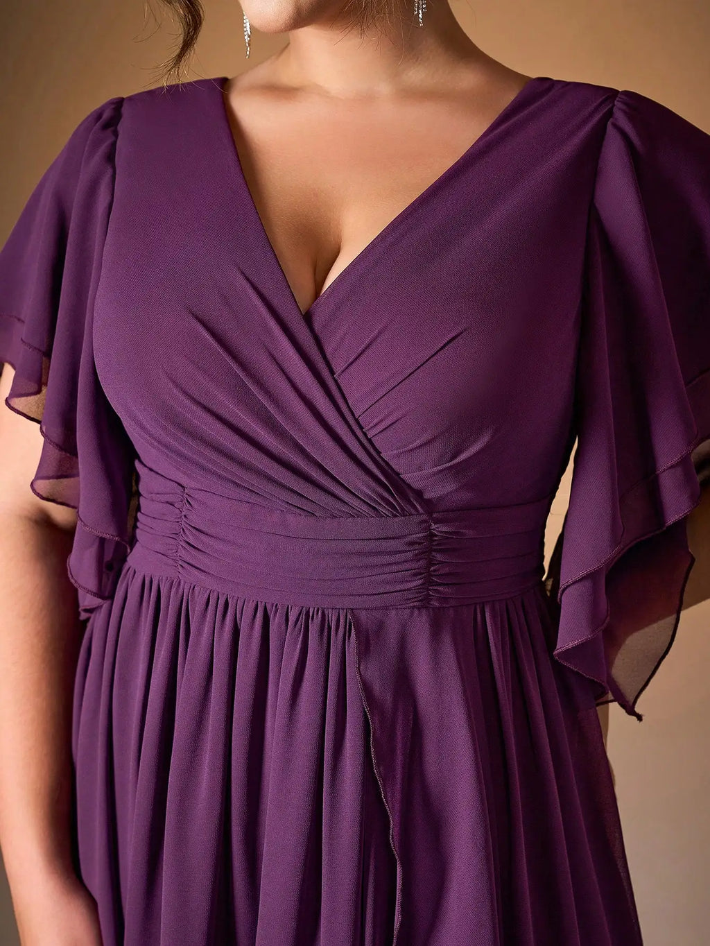 Pluskoon violetti morsiusneitomekko – kuva 3